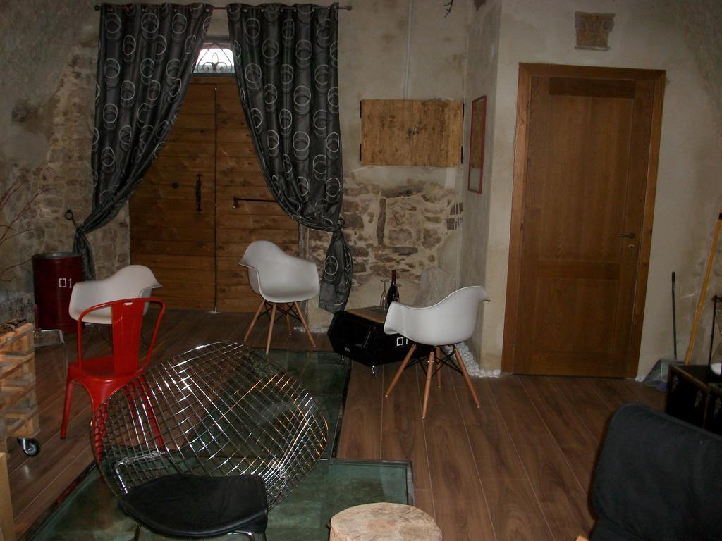 La Loggia Di Federico Hotel Navelli Luaran gambar