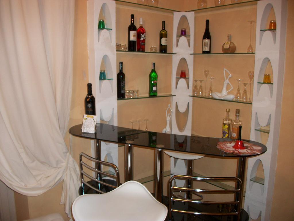 La Loggia Di Federico Hotel Navelli Luaran gambar