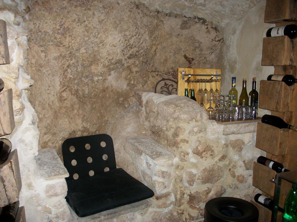 La Loggia Di Federico Hotel Navelli Luaran gambar