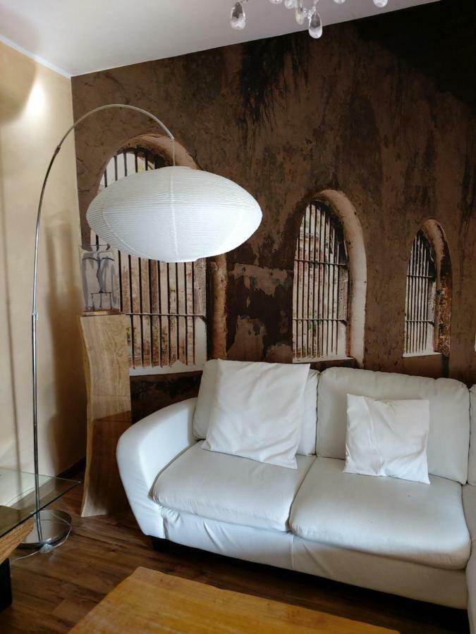 La Loggia Di Federico Hotel Navelli Luaran gambar